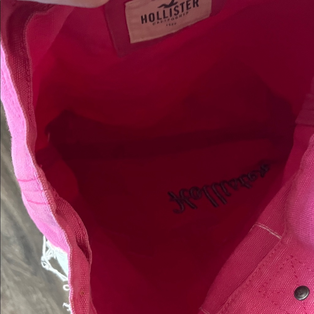 Hollister Vibrant Pink Tote with Cream Accents - Picture 5 of 6